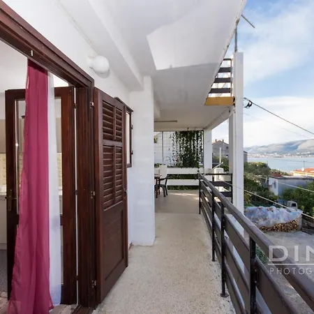 Lela, Next To The Beach Trogir