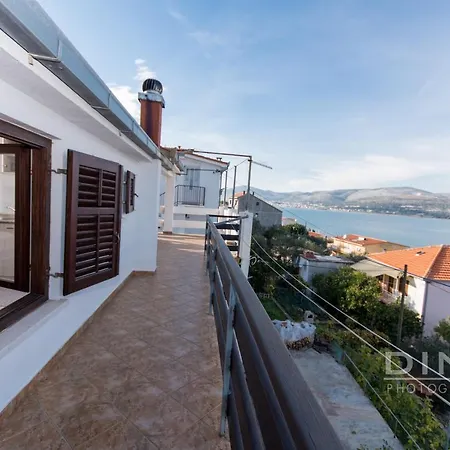 Lela, Next To The Beach * Trogir
