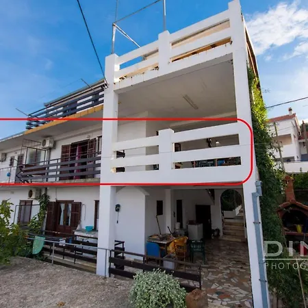 Lela, Next To The Beach * Trogir