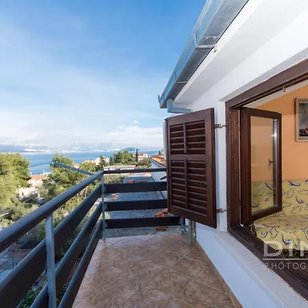 Lela, Next To The Beach * Trogir